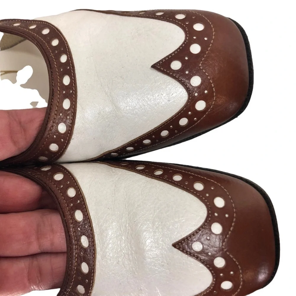 Vintage Selby Tornado Toast Wingtip Toe Shoes Size 8 Brown and White